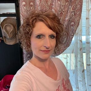 Meet your Posher, Christine